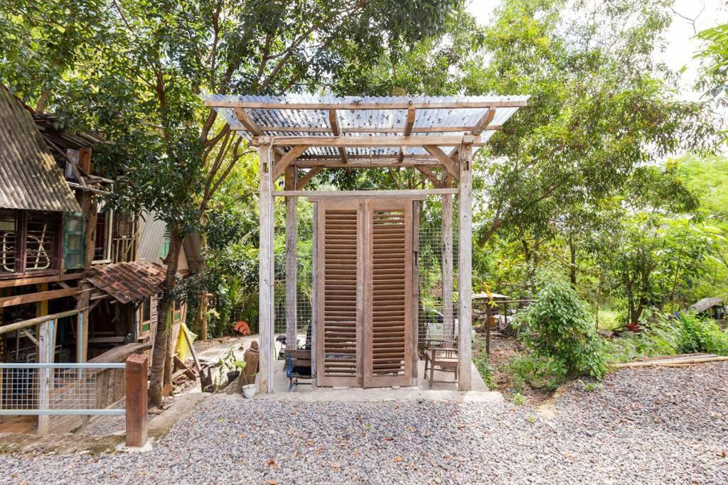 Omah Dhalang, Ethnic Java House With Nature View Hotel Jarakan Exterior photo